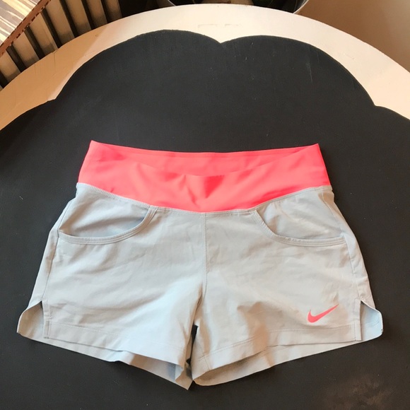 Nike Pants - Nike Victory Short - pocket run/tennis shorts
